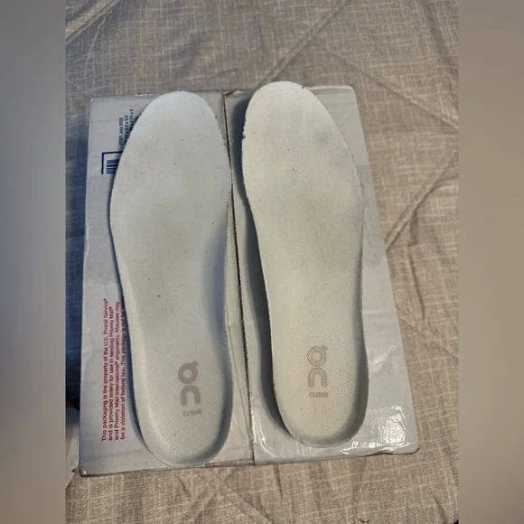 On running cloud 5 undyed sneakers - Picture 6 of 14